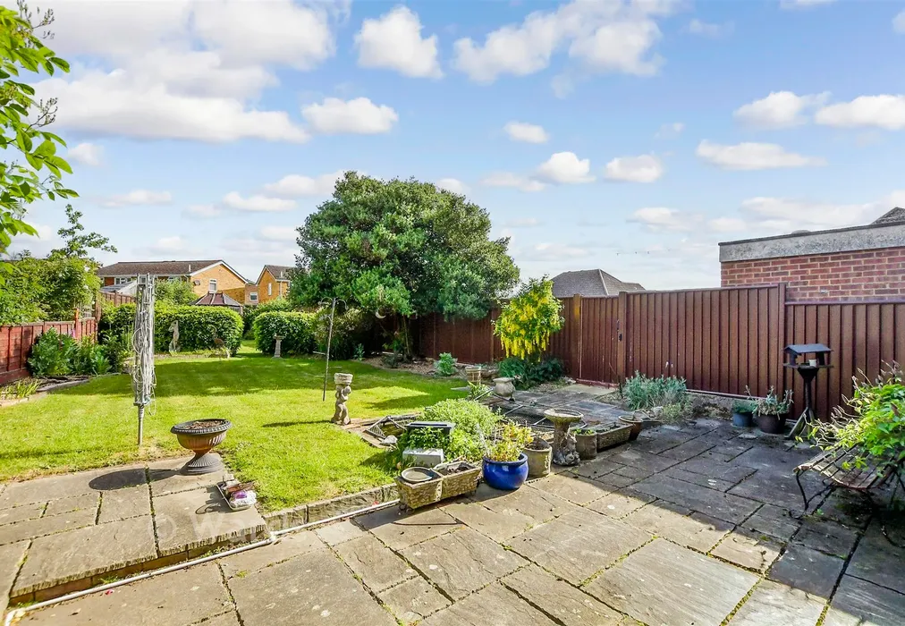 Rear Garden - Hollow Lane, Snodland, Kent - Wards of Kent