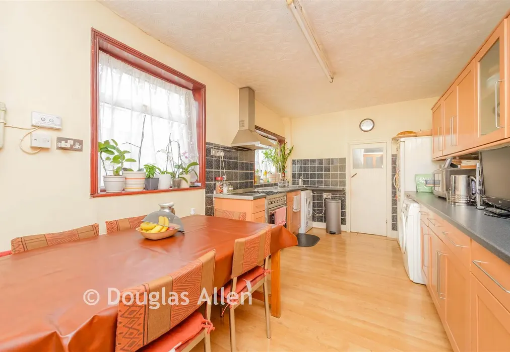 Kitchen - Michigan Avenue, London - Wards of Kent