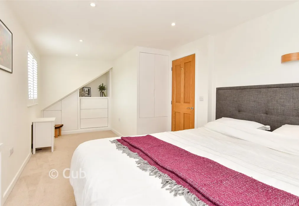 Bedroom 1 - Selhurst Road, Woodingdean, East Sussex - Wards of Kent