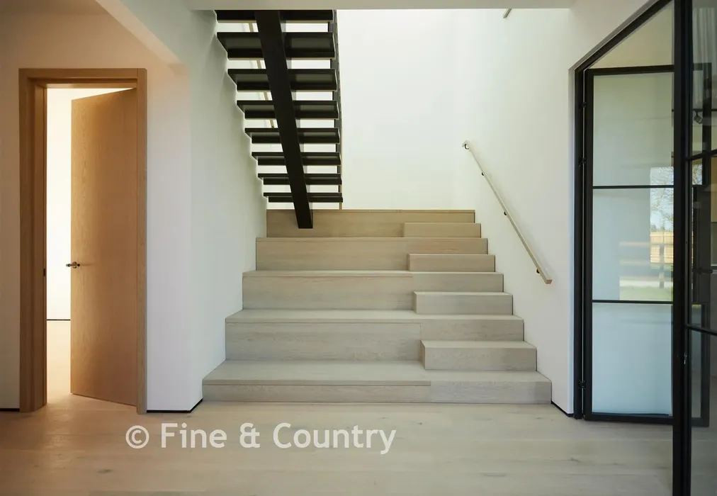 Internal Lifestyle - Hartdene Barns, Hartfield Road, Cowden, Kent - Wards of Kent