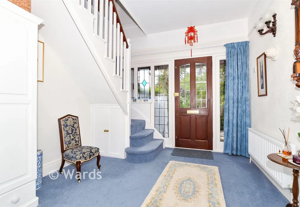 Entrance Hall - The Street, Bearsted, Maidstone, Kent - Wards of Kent