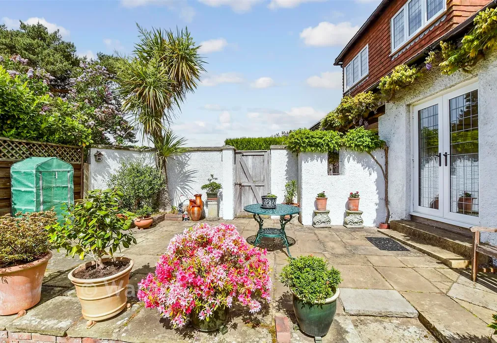 Rear Garden - The Street, Bearsted, Maidstone, Kent - Wards of Kent