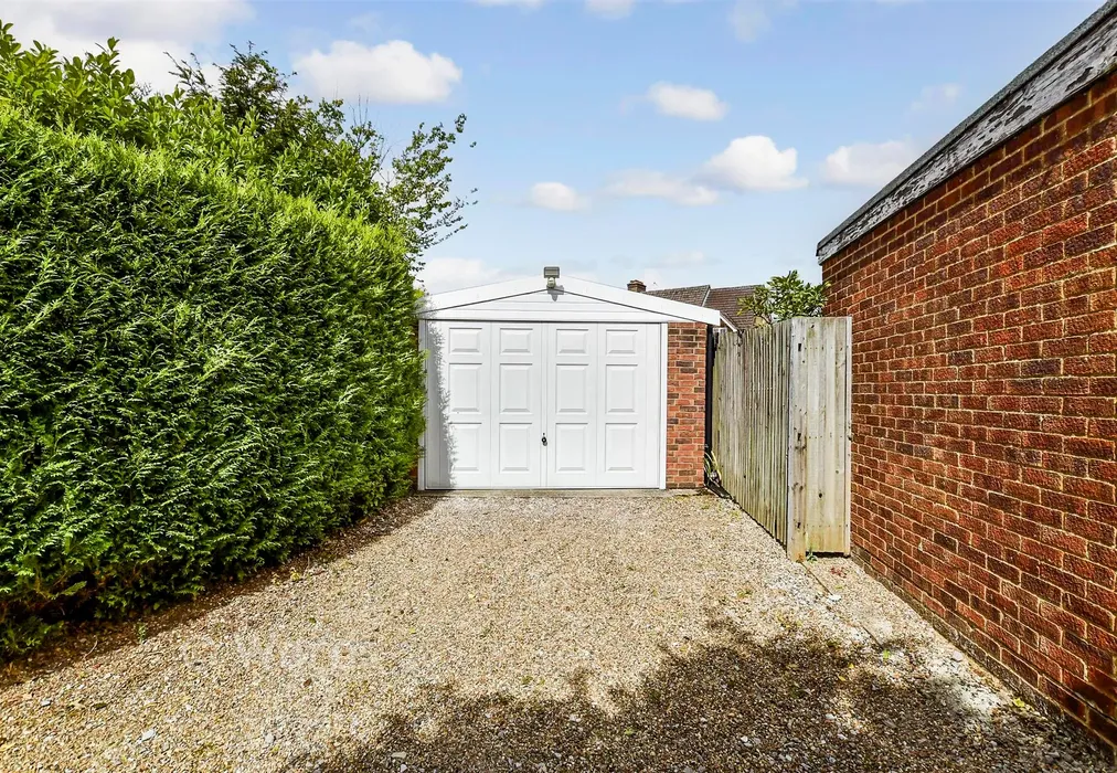 Garage - The Street, Bearsted, Maidstone, Kent - Wards of Kent