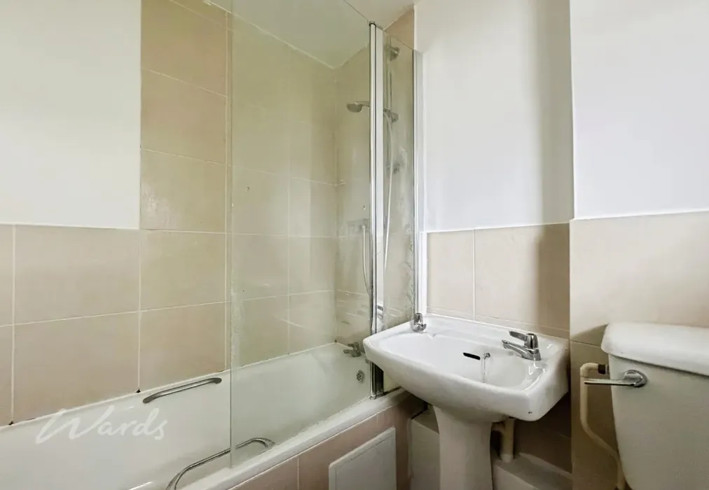 Barnet bath use - Melbourne Avenue Ramsgate CT12 - Wards of Kent