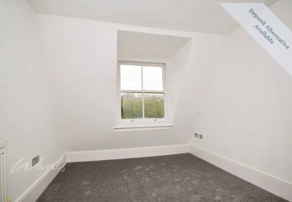 Bedroom - Marine Parade Folkestone CT20 - Wards of Kent