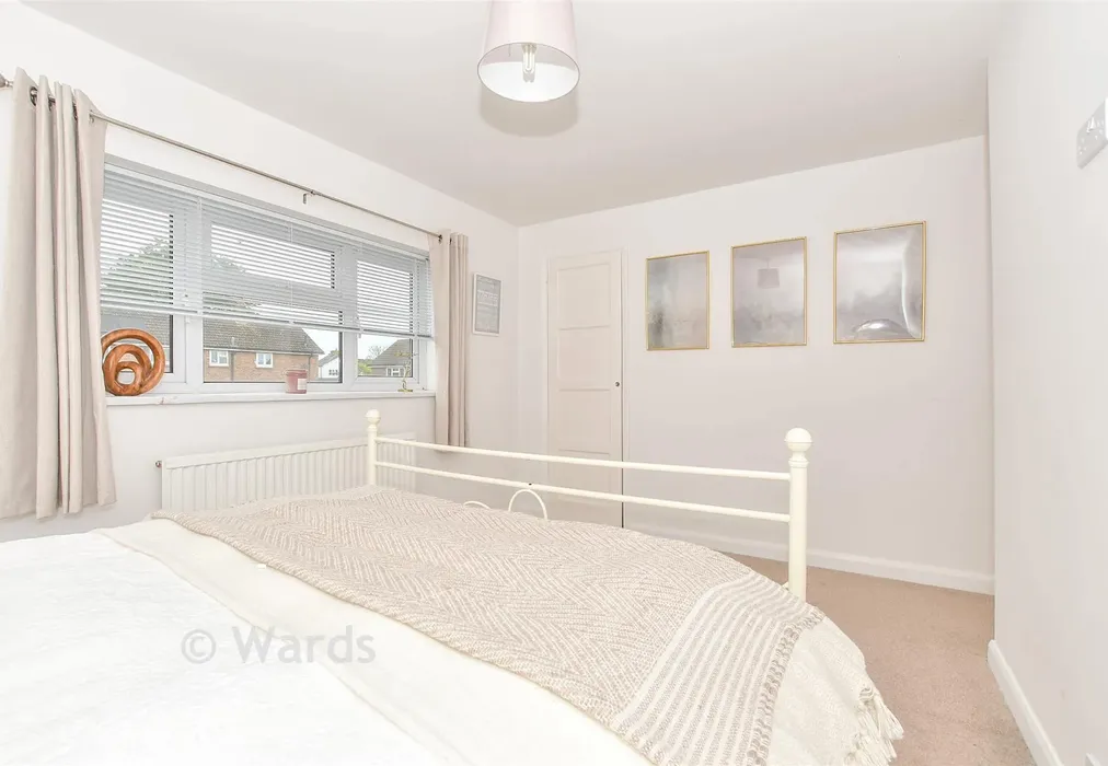 Bedroom 1 - Sparkes Wood Avenue, Rolvenden, Cranbrook, Kent - Wards of Kent