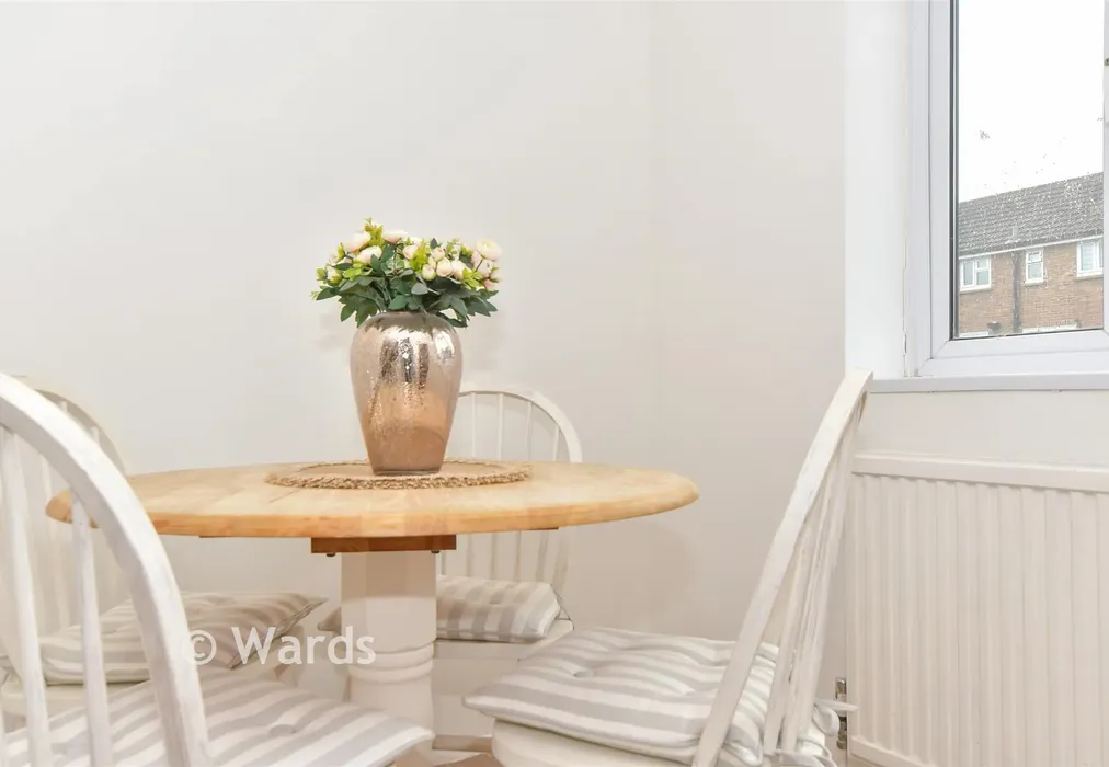 Internal Lifestyle Photograph - Sparkes Wood Avenue, Rolvenden, Cranbrook, Kent - Wards of Kent