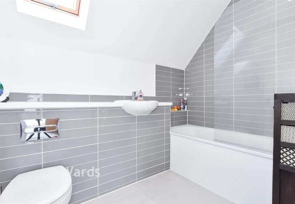 Bathroom - Honeysuckle Way, Coxheath, Maidstone, Kent - Wards of Kent