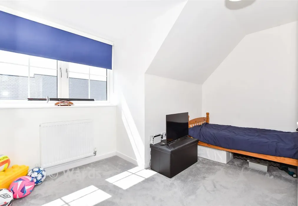 Bedroom 3 - Honeysuckle Way, Coxheath, Maidstone, Kent - Wards of Kent