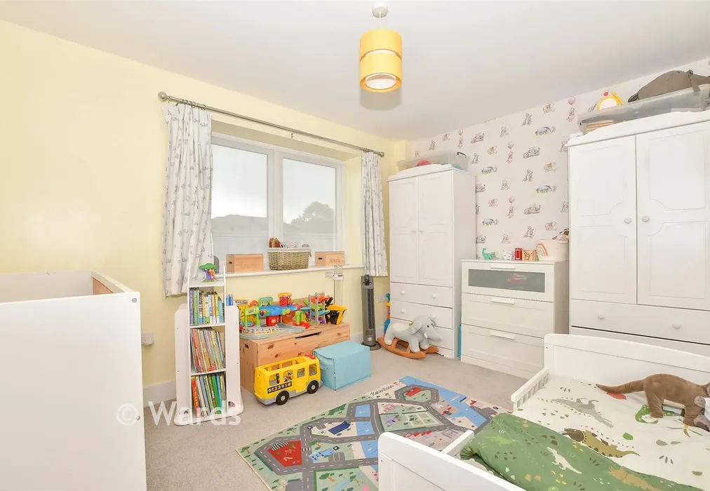 Bedroom 2 - Mill Hall, Aylesford, Kent - Wards of Kent