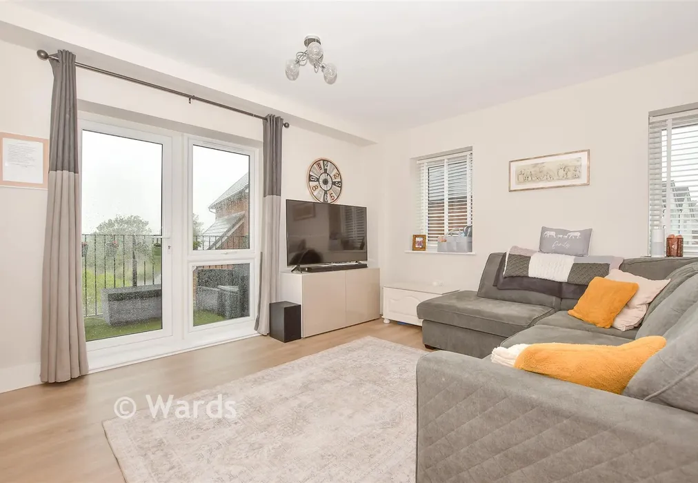 Lounge/Diner - Mill Hall, Aylesford, Kent - Wards of Kent