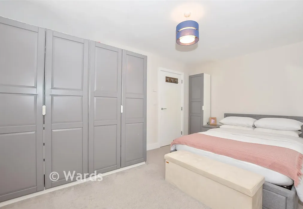 Bedroom 1 - Mill Hall, Aylesford, Kent - Wards of Kent