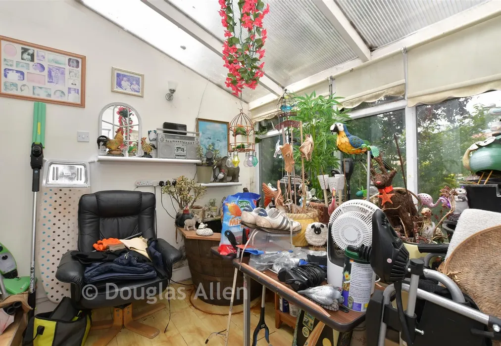 Conservatory - Chigwell Road, Woodford Green, Essex - Wards of Kent