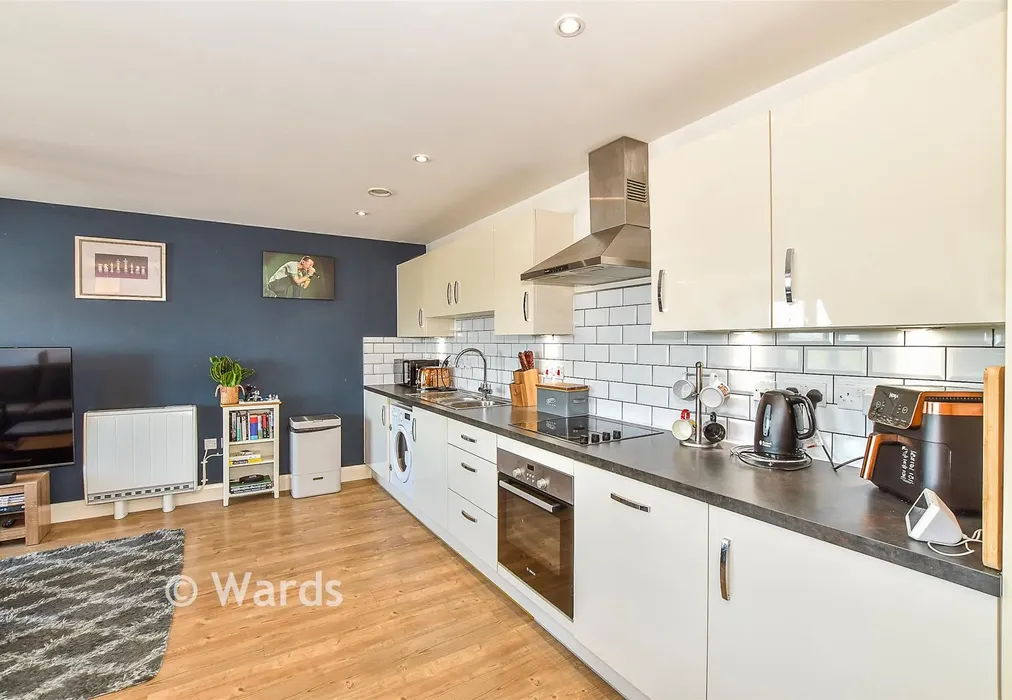 Living Room/ Kitchen - The Avenue, Tunbridge Wells, Kent - Wards of Kent