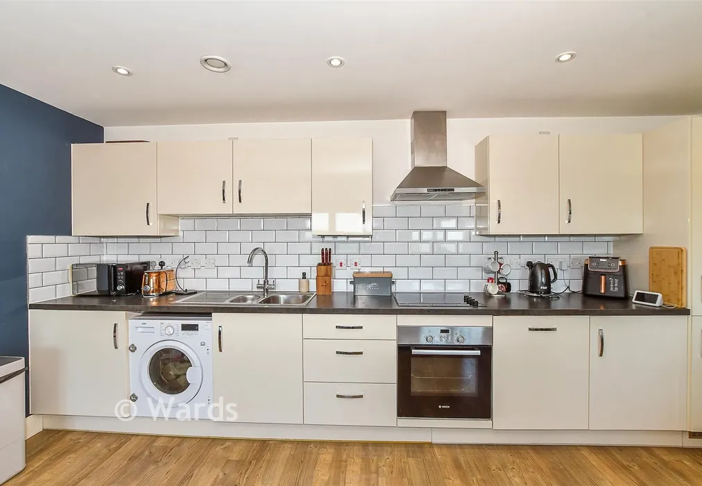Living Room/ Kitchen - The Avenue, Tunbridge Wells, Kent - Wards of Kent