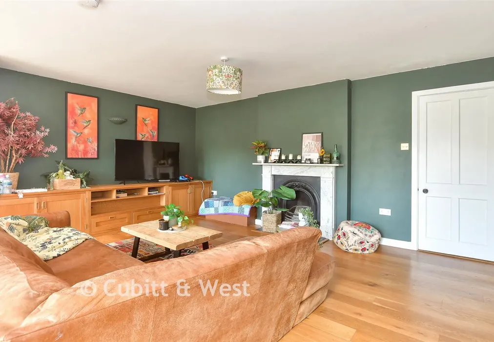 Living Room - Ranscombe Lane, Glynde, East Sussex - Wards of Kent