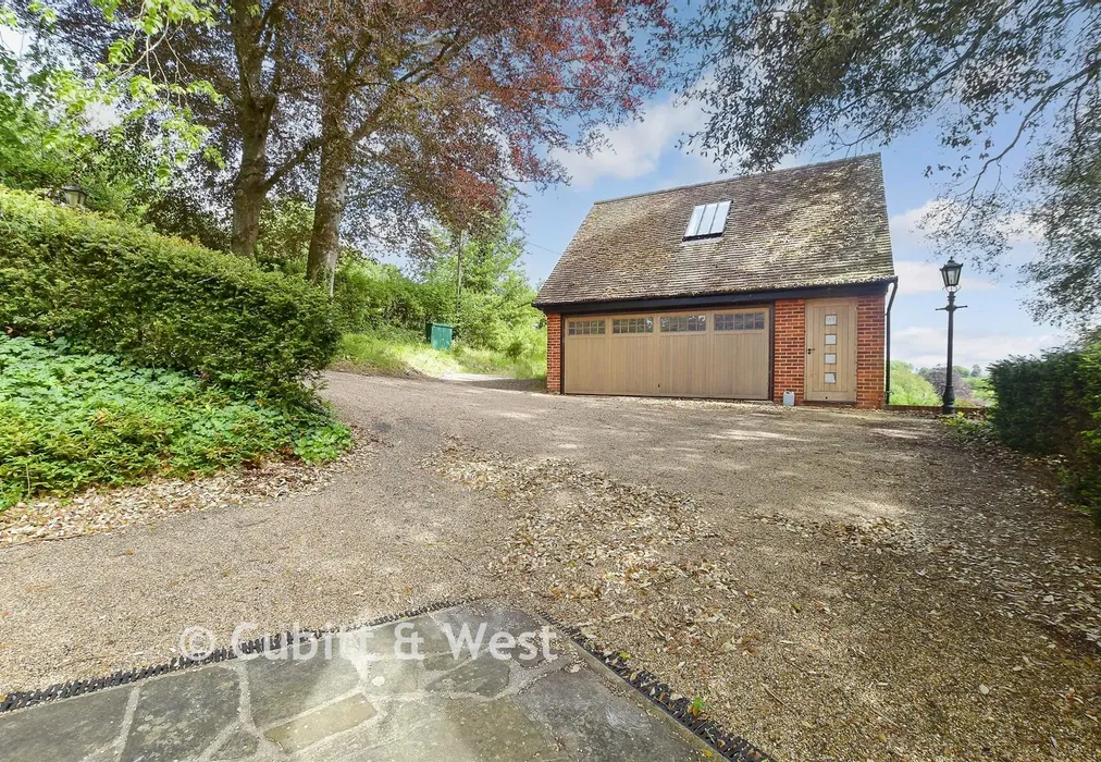 Garage - Ranscombe Lane, Glynde, East Sussex - Wards of Kent