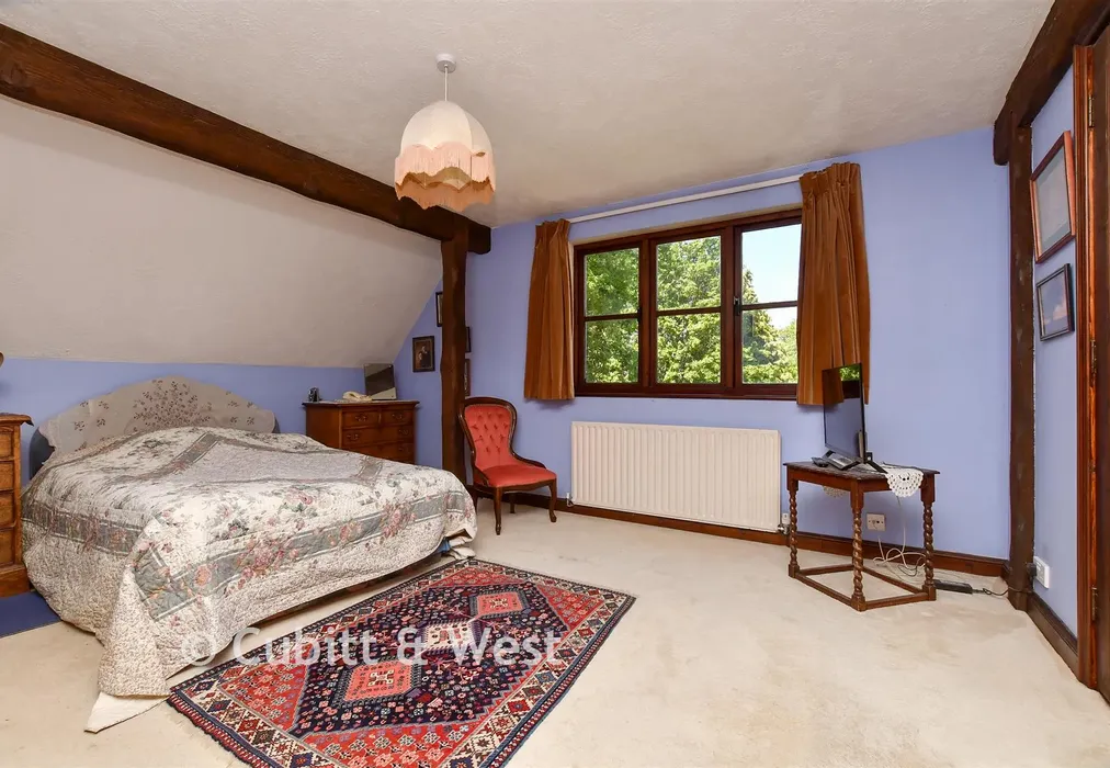 Bedroom 1 - Sycamore Close, Fetcham, Surrey - Wards of Kent
