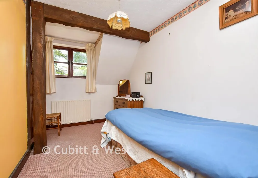 Bedroom 4 - Sycamore Close, Fetcham, Surrey - Wards of Kent