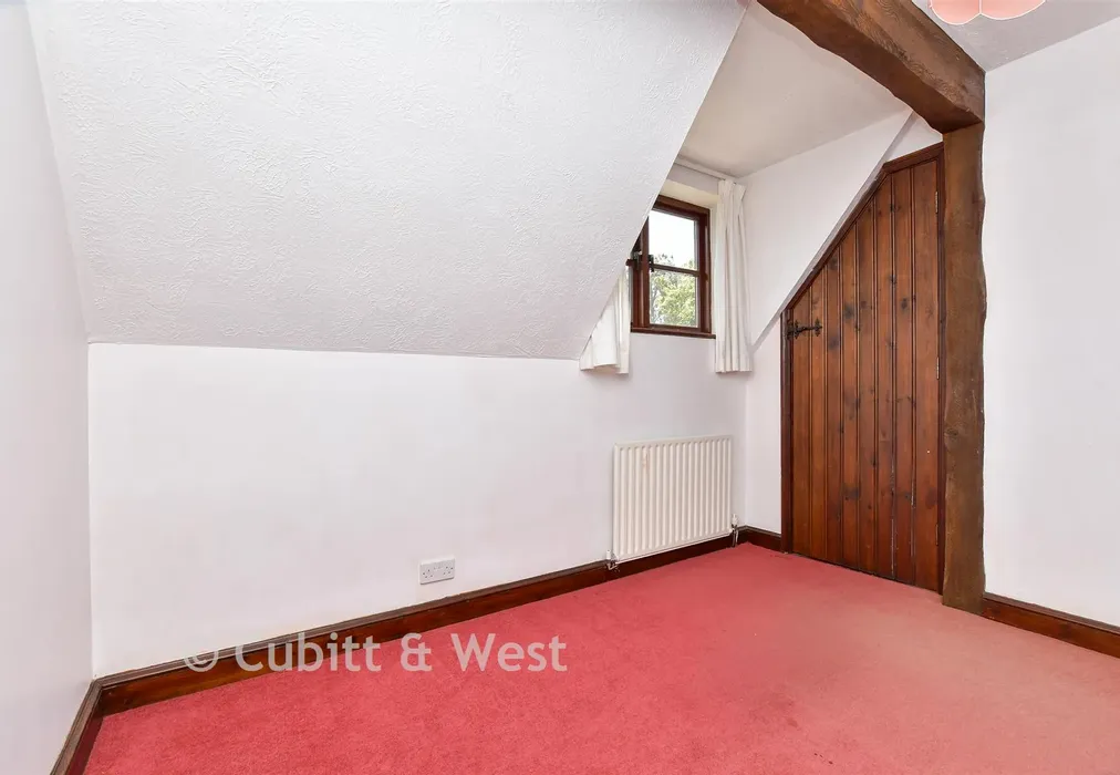 Bedroom 5 - Sycamore Close, Fetcham, Surrey - Wards of Kent