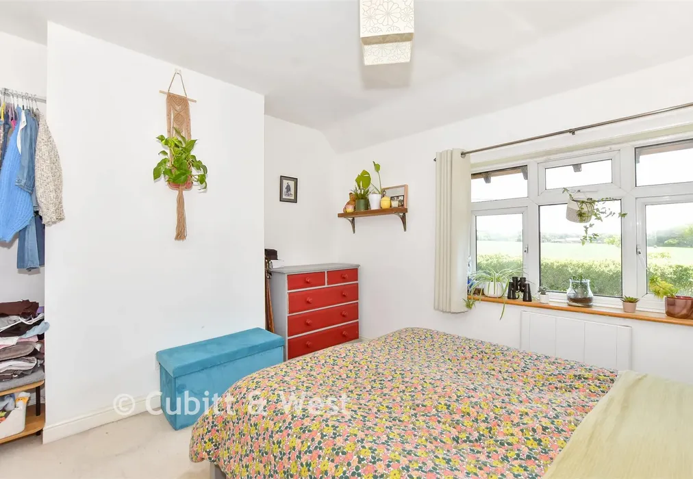 Bedroom 1 - Council Cottages, Warningcamp, West Sussex - Wards of Kent