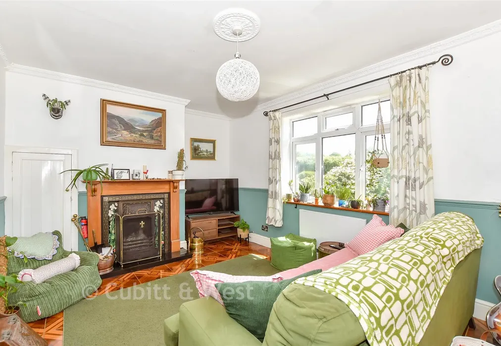 Lounge - Council Cottages, Warningcamp, West Sussex - Wards of Kent