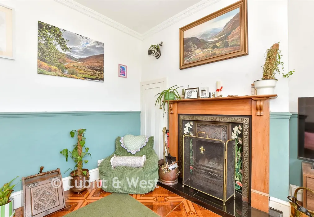 Internal Lifestyle Photograph - Council Cottages, Warningcamp, West Sussex - Wards of Kent
