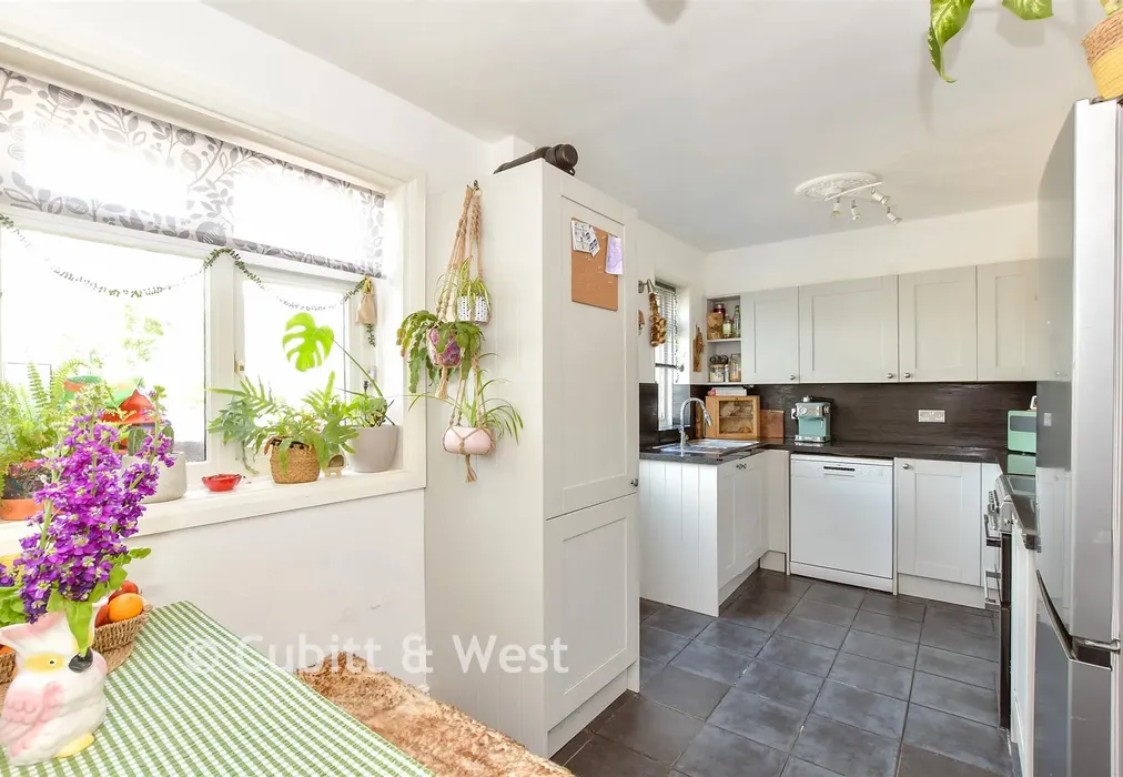 Kitchen/Diner - Council Cottages, Warningcamp, West Sussex - Wards of Kent