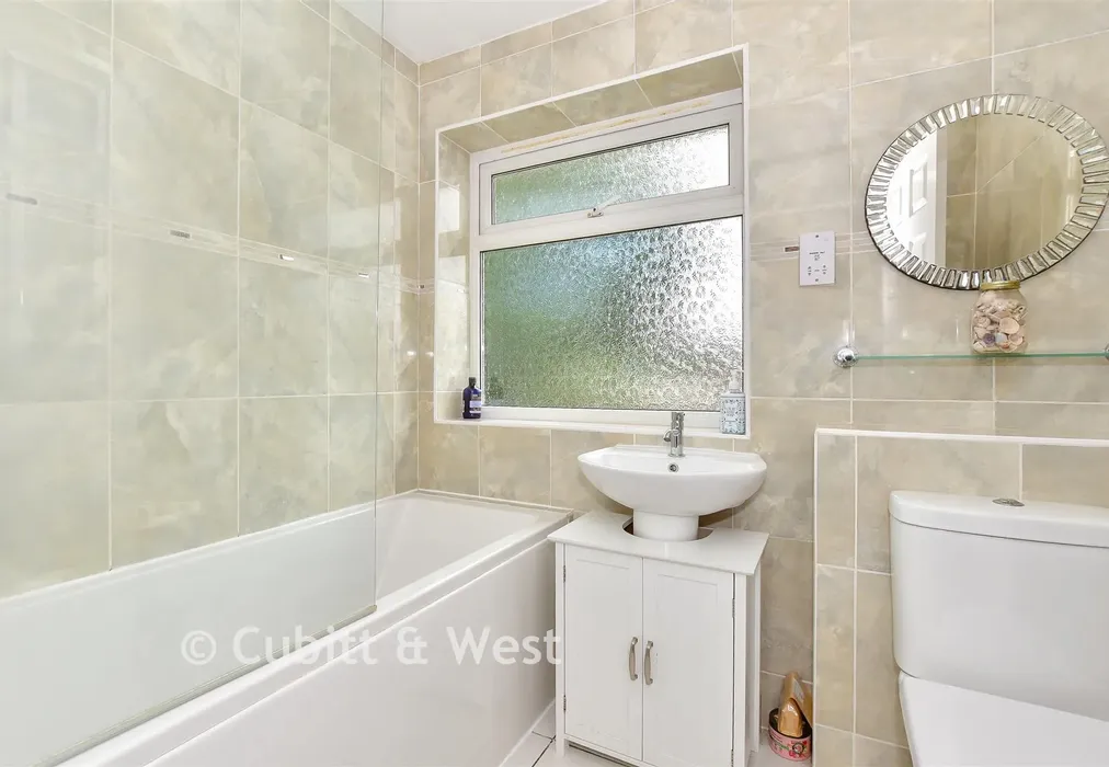 Bathroom - Albretia Avenue, Cowplain, Waterlooville, Hampshire - Wards of Kent