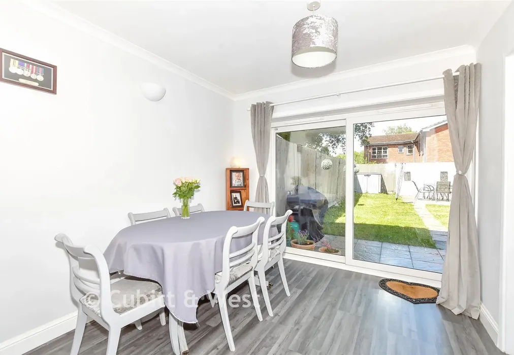 Dining Area - Albretia Avenue, Cowplain, Waterlooville, Hampshire - Wards of Kent