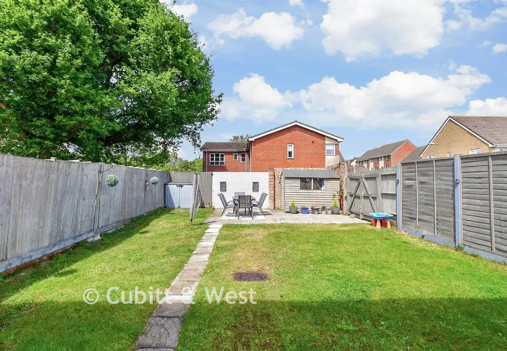 Rear Garden - Albretia Avenue, Cowplain, Waterlooville, Hampshire - Wards of Kent