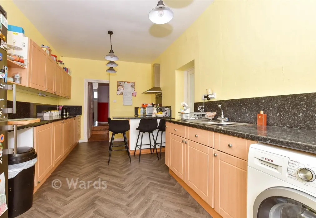 Kitchen - Bournemouth Drive, Herne Bay - Wards of Kent