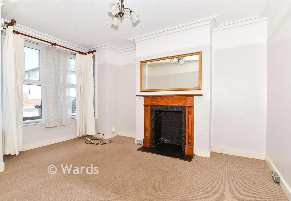 Lounge - Tonbridge Road, Maidstone, Kent - Wards of Kent