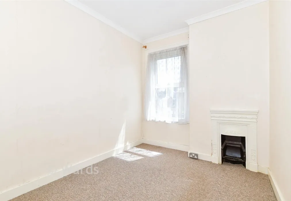 Bedroom 3 - Tonbridge Road, Maidstone, Kent - Wards of Kent