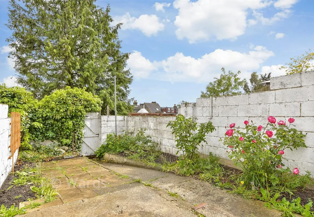 Rear Garden - Gordon Road, Strood, Rochester, Kent - Wards of Kent