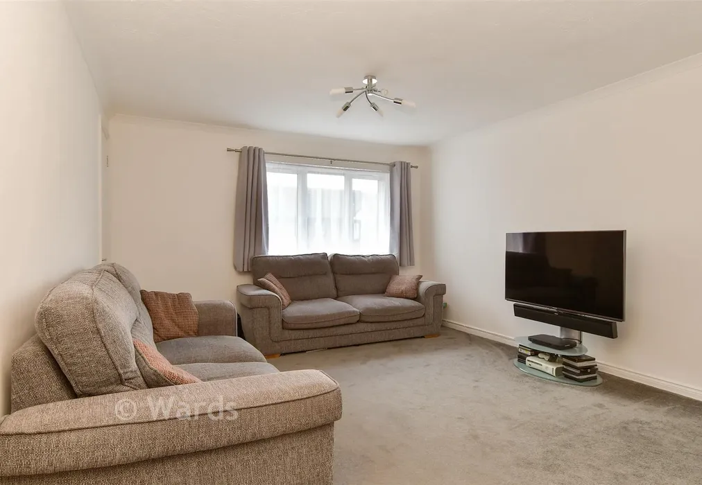 Lounge/Diner - Haig Gardens, Gravesend, Kent - Wards of Kent