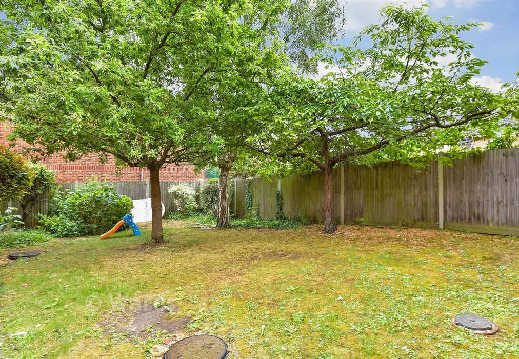 Communal Gardens - Haig Gardens, Gravesend, Kent - Wards of Kent