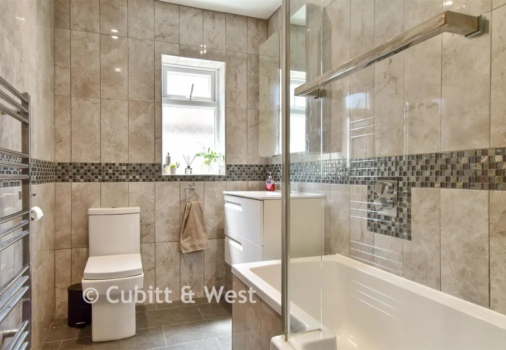 Bathroom - Berriedale Drive, Sompting, West Sussex - Wards of Kent
