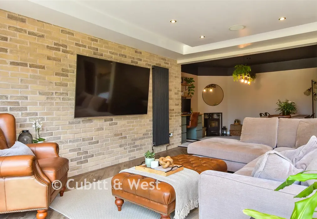 Kitchen/ Dining Room - Berriedale Drive, Sompting, West Sussex - Wards of Kent