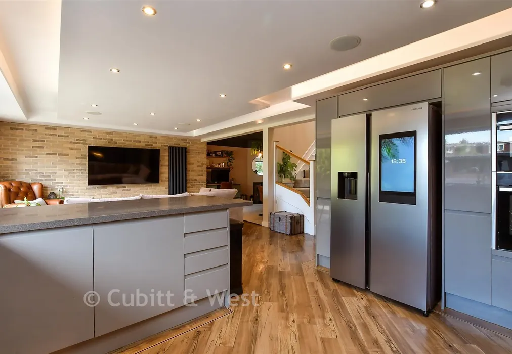 Kitchen/ Dining Room - Berriedale Drive, Sompting, West Sussex - Wards of Kent