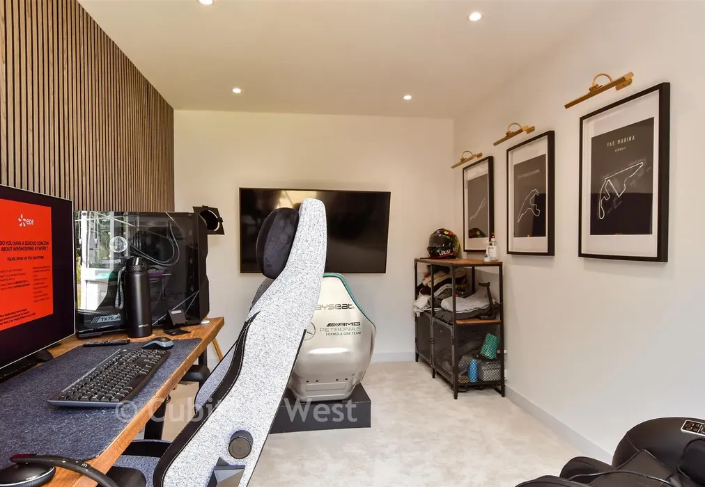 Office - Berriedale Drive, Sompting, West Sussex - Wards of Kent