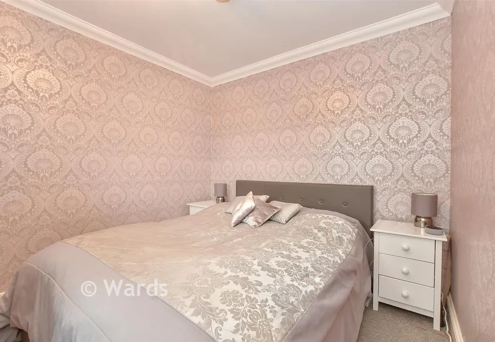 Bedroom 4 - Lower Road, Woodchurch, Kent - Wards of Kent
