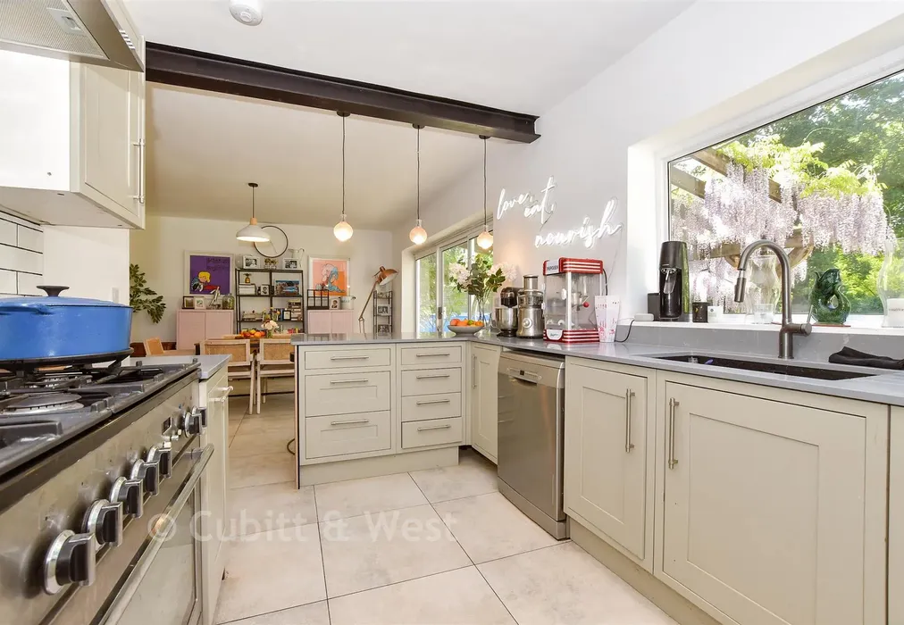 Kitchen/Dining Area - Randalls Road, Leatherhead, Surrey - Wards of Kent