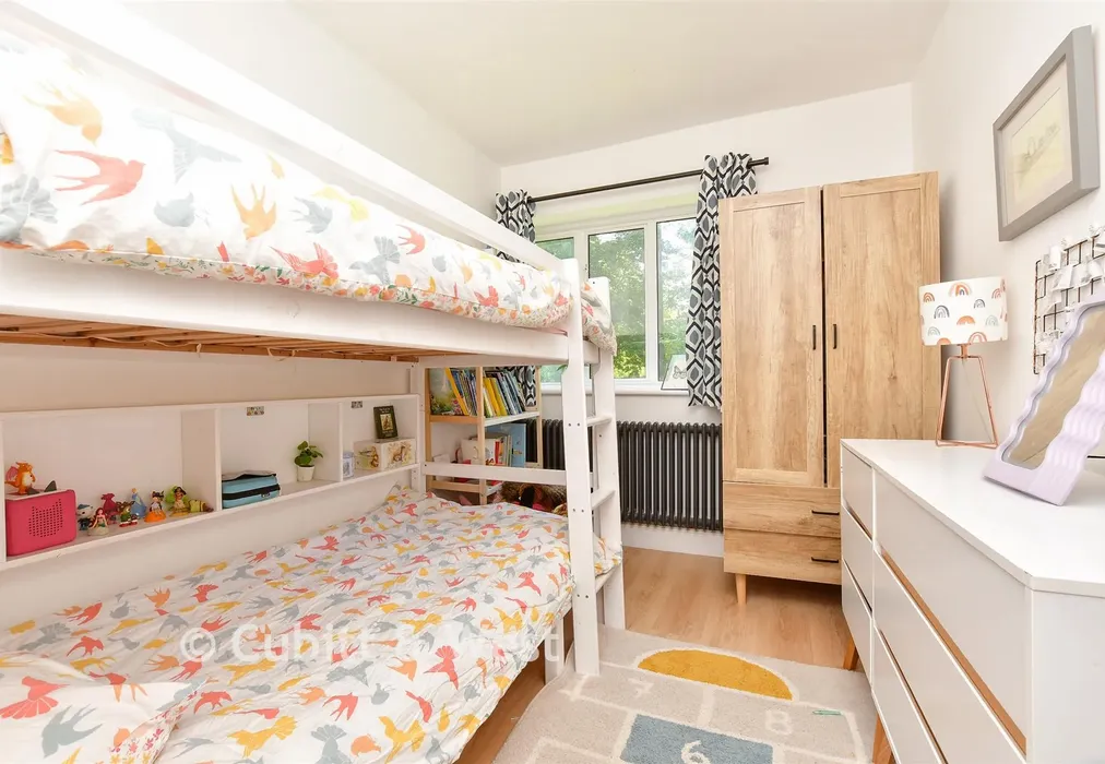 Bedroom 4 - Randalls Road, Leatherhead, Surrey - Wards of Kent