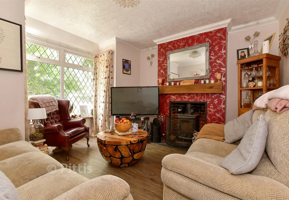 Lounge - New Road, Porchfield, Newport, Isle of Wight - Wards of Kent