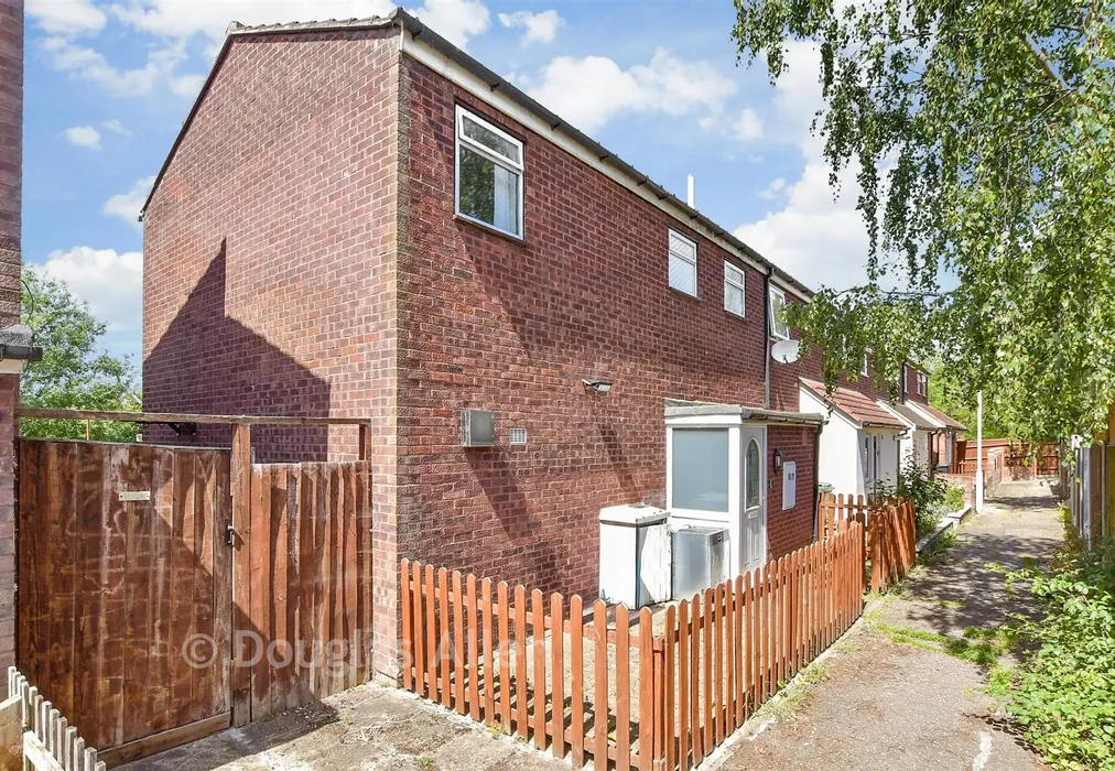 External (Web) - Bourne Close, Basildon, Essex - Wards of Kent