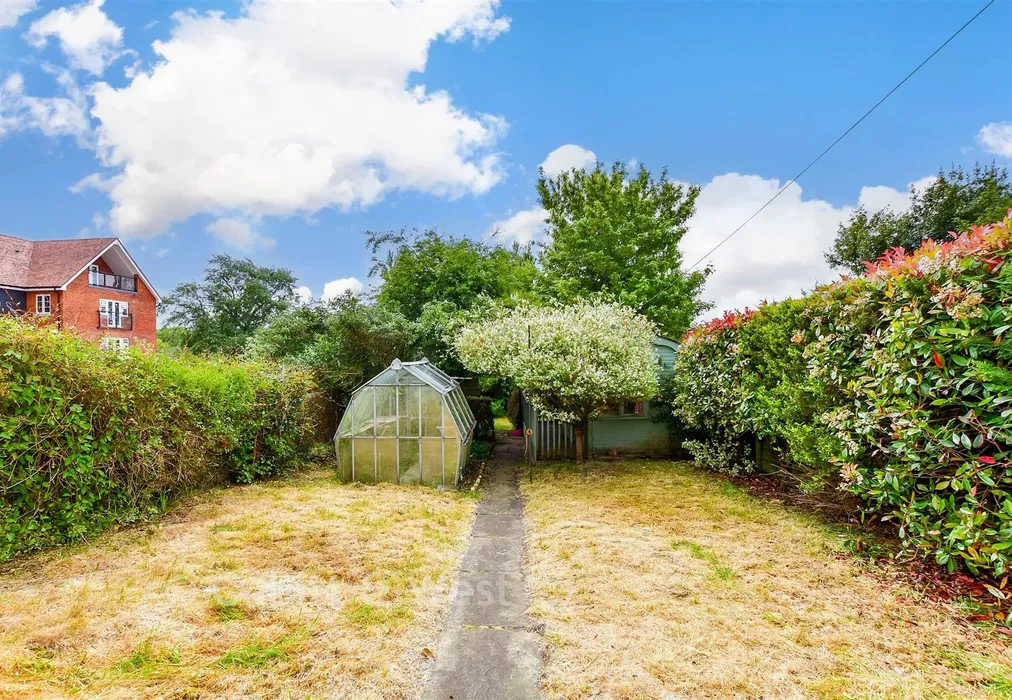 Rear Garden - Ford Road, Arundel, West Sussex - Wards of Kent