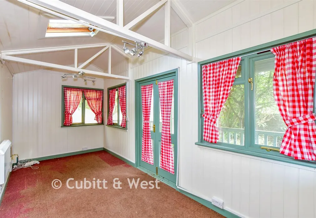 Workshop/Outbuildings - Ford Road, Arundel, West Sussex - Wards of Kent