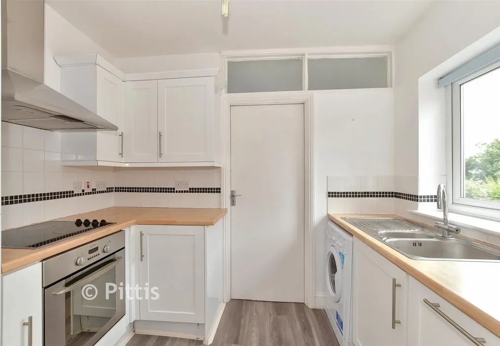 Kitchen - Station Road, St Helens, Ryde, Isle of Wight - Wards of Kent
