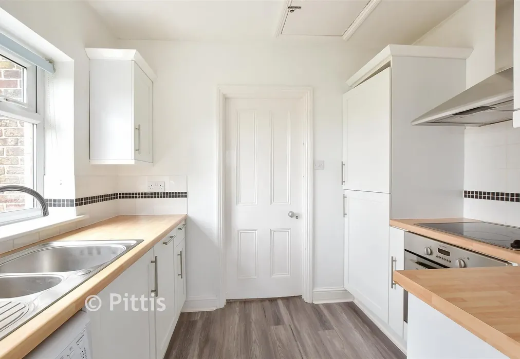 Kitchen - Station Road, St Helens, Ryde, Isle of Wight - Wards of Kent